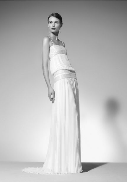 Flowing Chiffon Wedding Dress