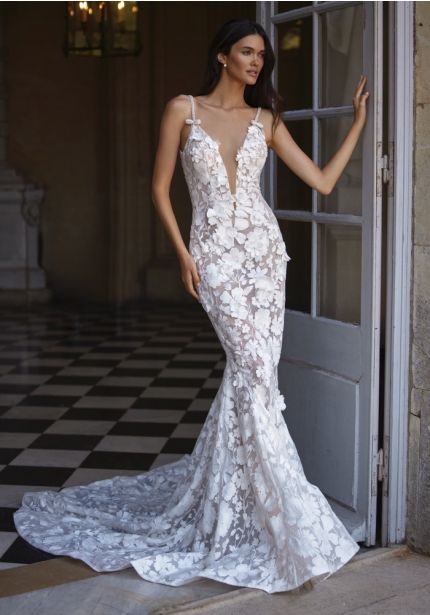Backless Floral Wedding Dress