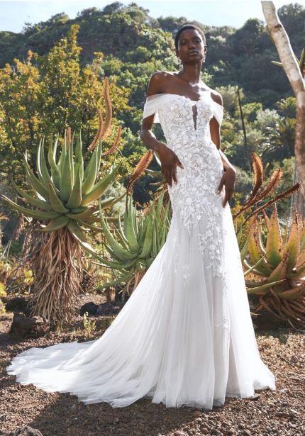 3D Flower Tulle Wedding Dress
