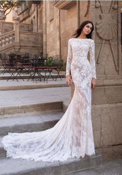 Backless Lace Wedding Dress