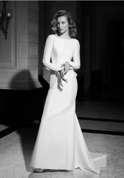 Long Sleeves Bow Back Wedding Dress