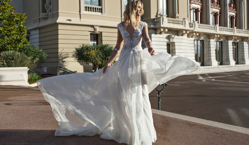 ALESSANDRA RINAUDO 2017 BRIDAL COLLECTION